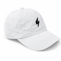 Gorra blanca clásica DPRADIX, vista frontal oblicua