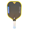 DPRADIX Flow T700, vista frontal con borde amarillo